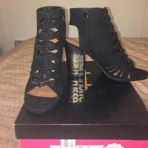 Black suede size 10 heel