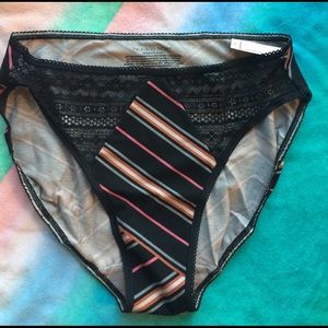 NWT VICTORIAS SECRET PANTY SZ SMALL