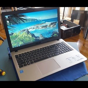 Asus laptop model x540s
