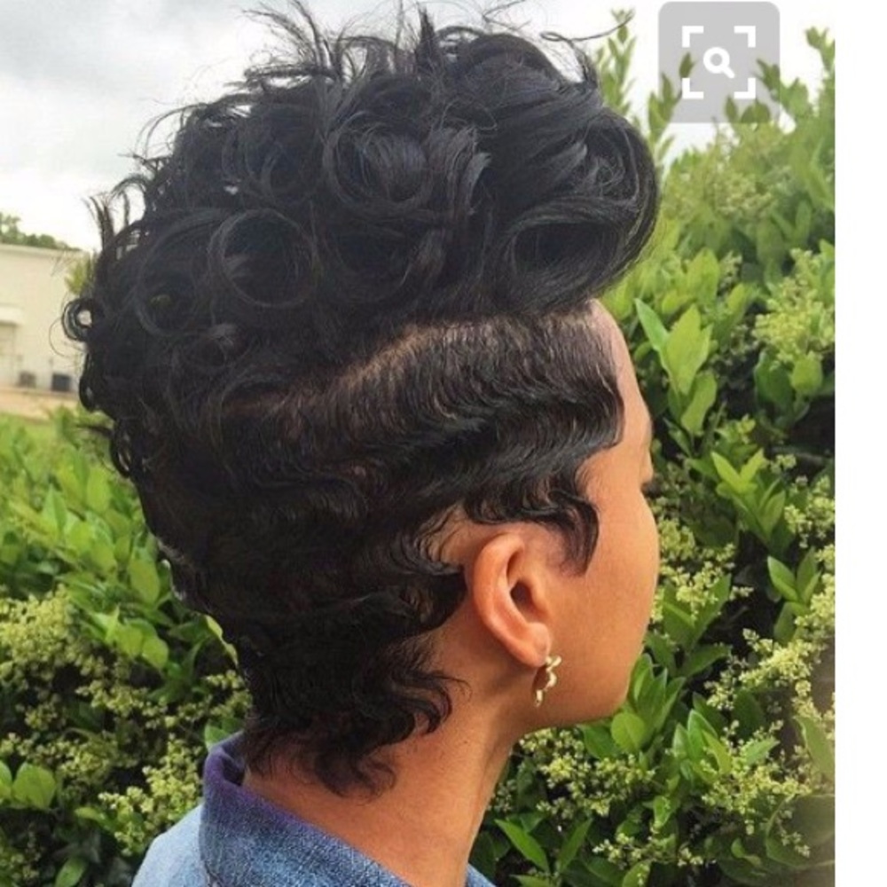 Meet your Posher, Jamila