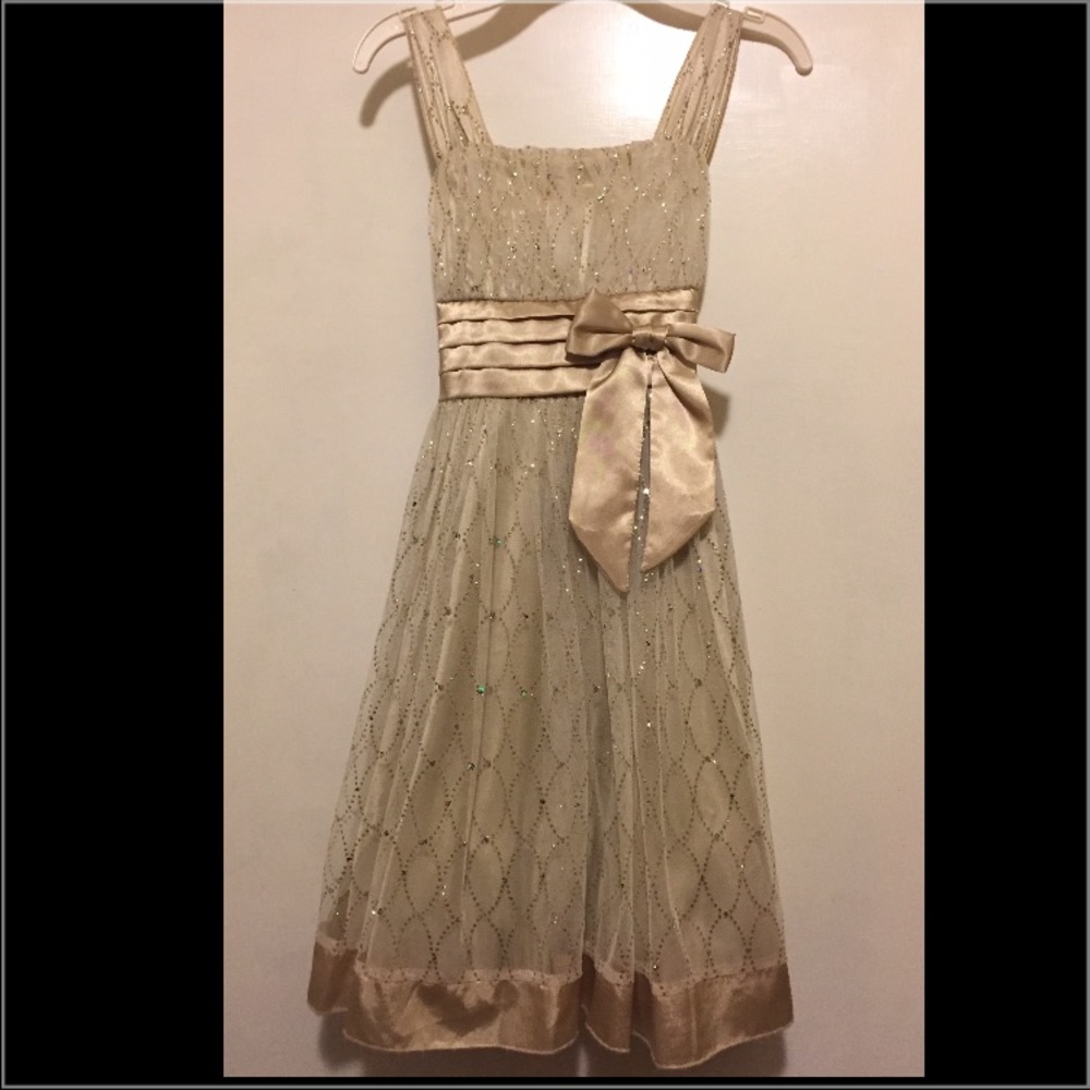 Girls size 8 dress