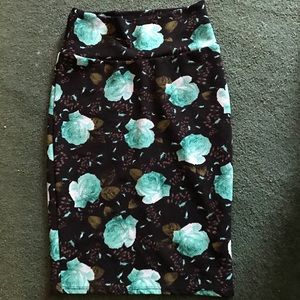 Lularoe skirt