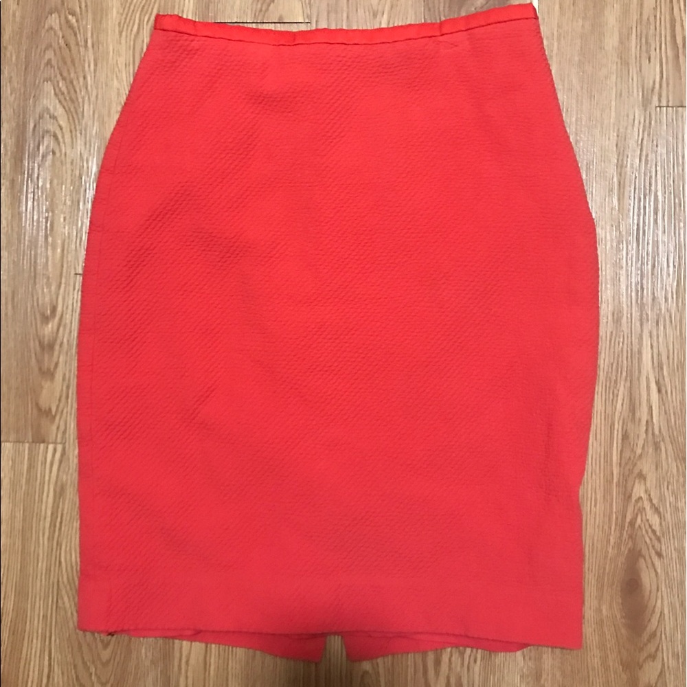 Limited pencil skirt