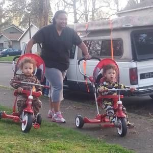 Meet your Posher, Angie