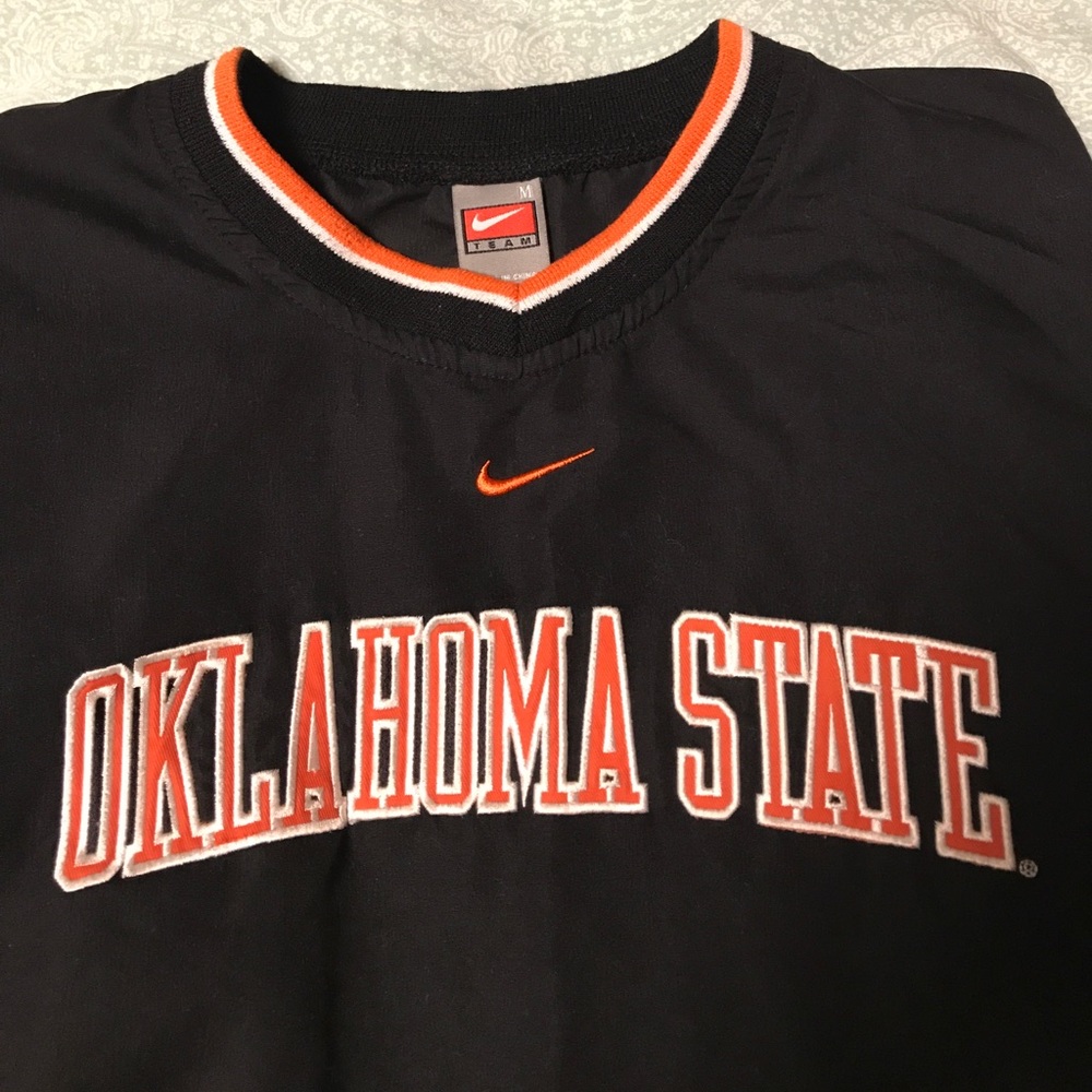 Long sleeve OSU Nike pullover.