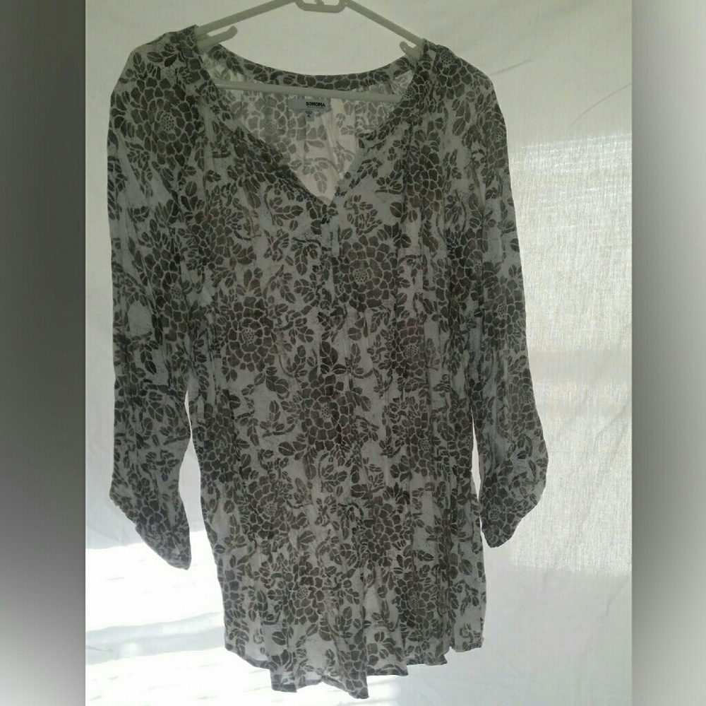 Long sleeve grey blouse