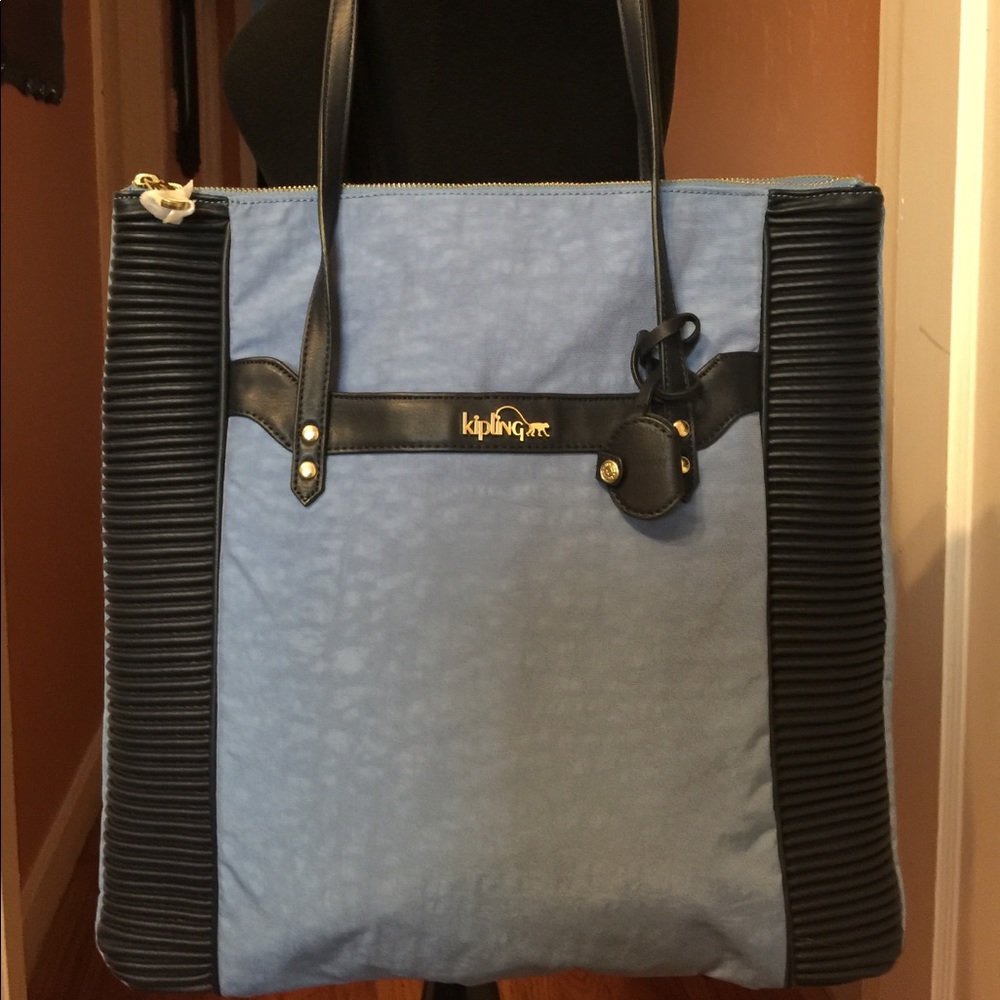 Kipling blue tote bag.