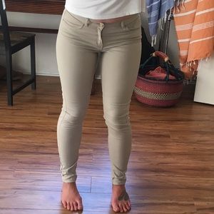 Size 8 H&M beige skinny jeans