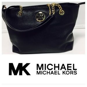 💝SOLD LOCALLY💝MK purse