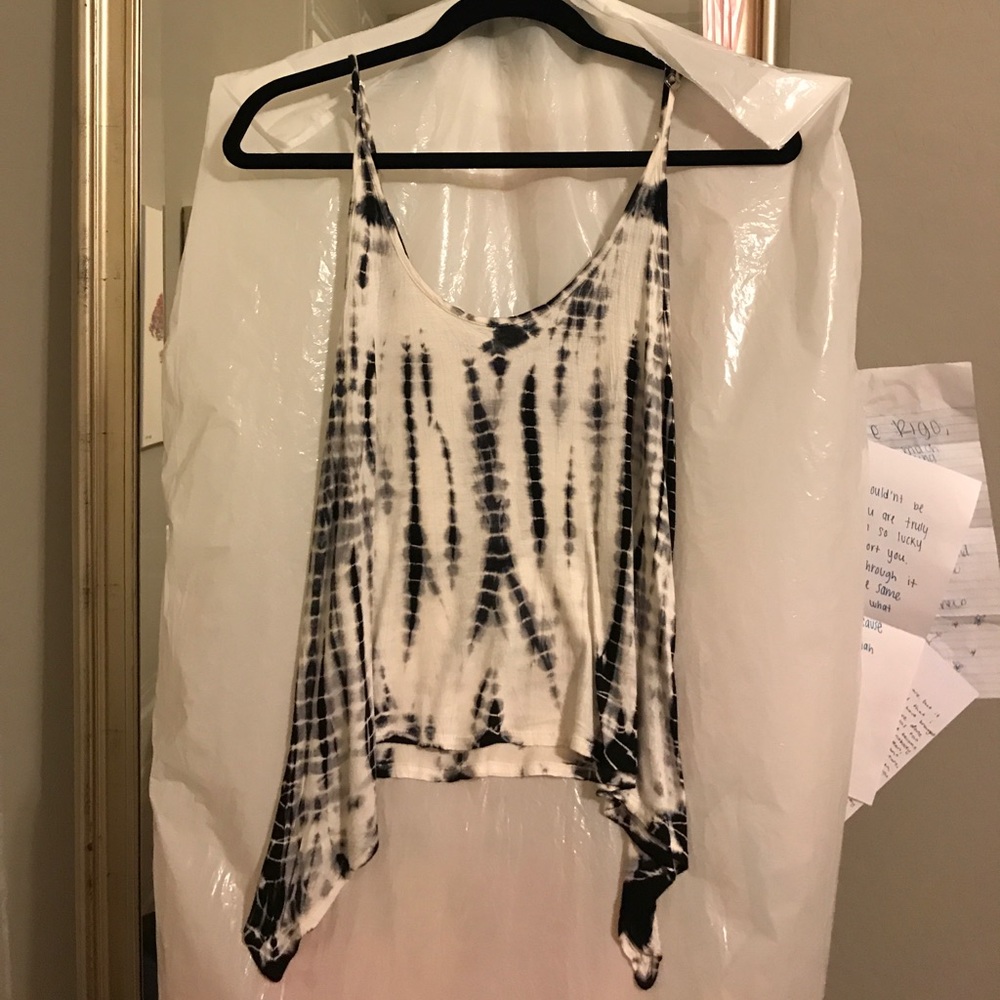 Small Black & White Thin-Strapped Tank Top