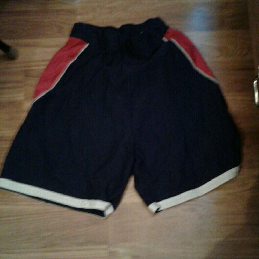 Ladie's basketball shorts
