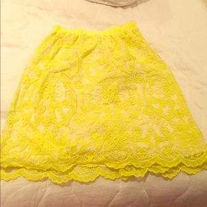 Yellow mid skirt