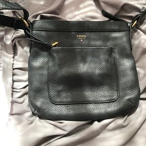 Beautiful Fossil Leather Crossbody bag.