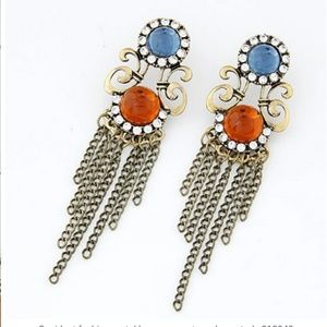 *Antique hang low tassle earrings*