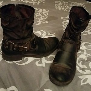 Women's Distressed Boots