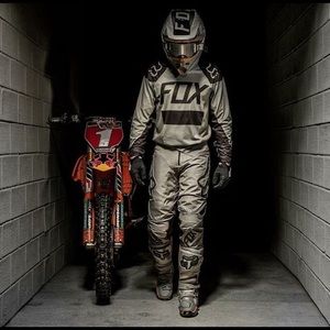 Meet your Posher, Jaja