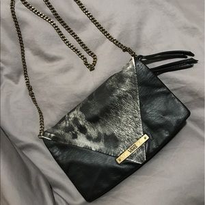 Vans chain purse