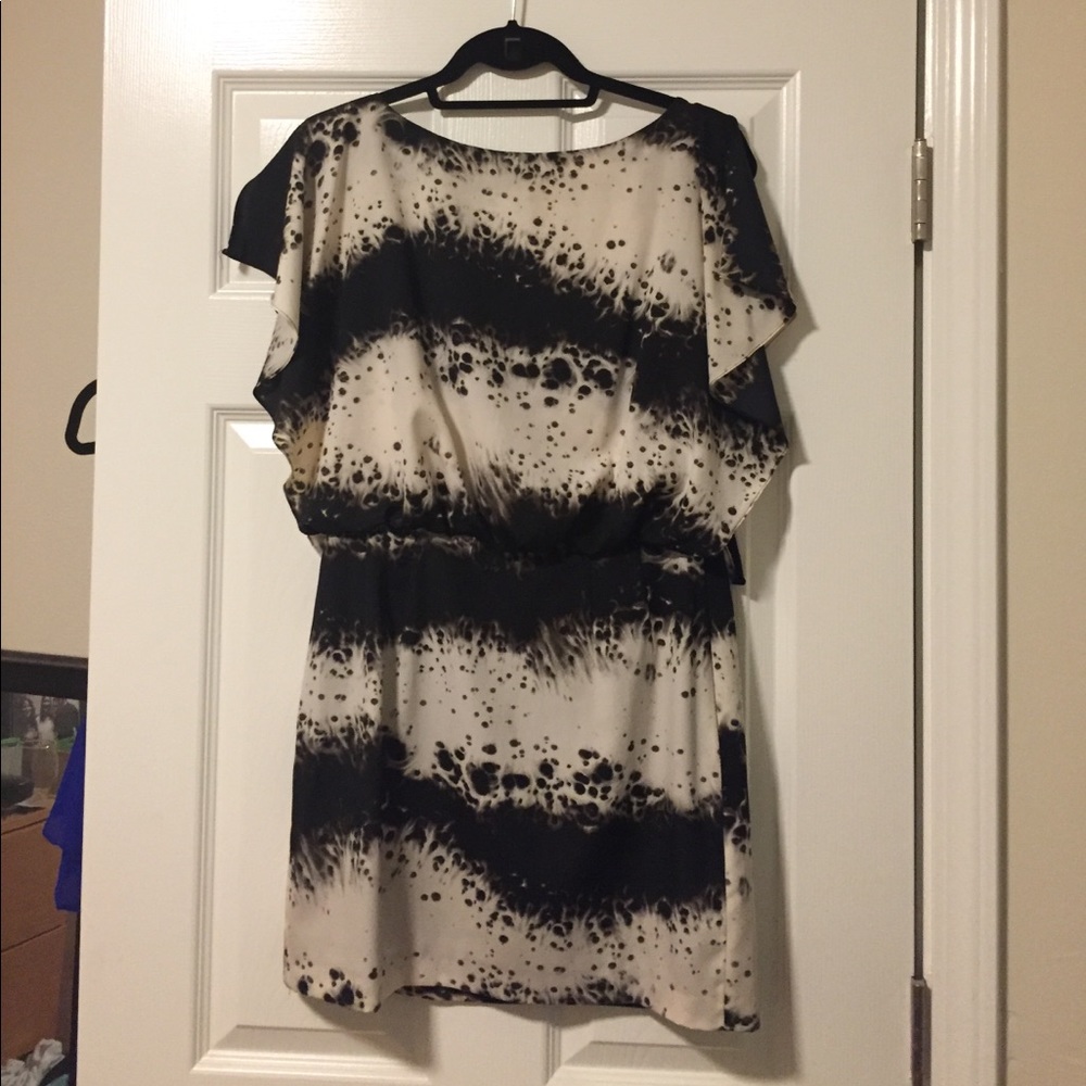 Jessica Simpson pattern dress size 6