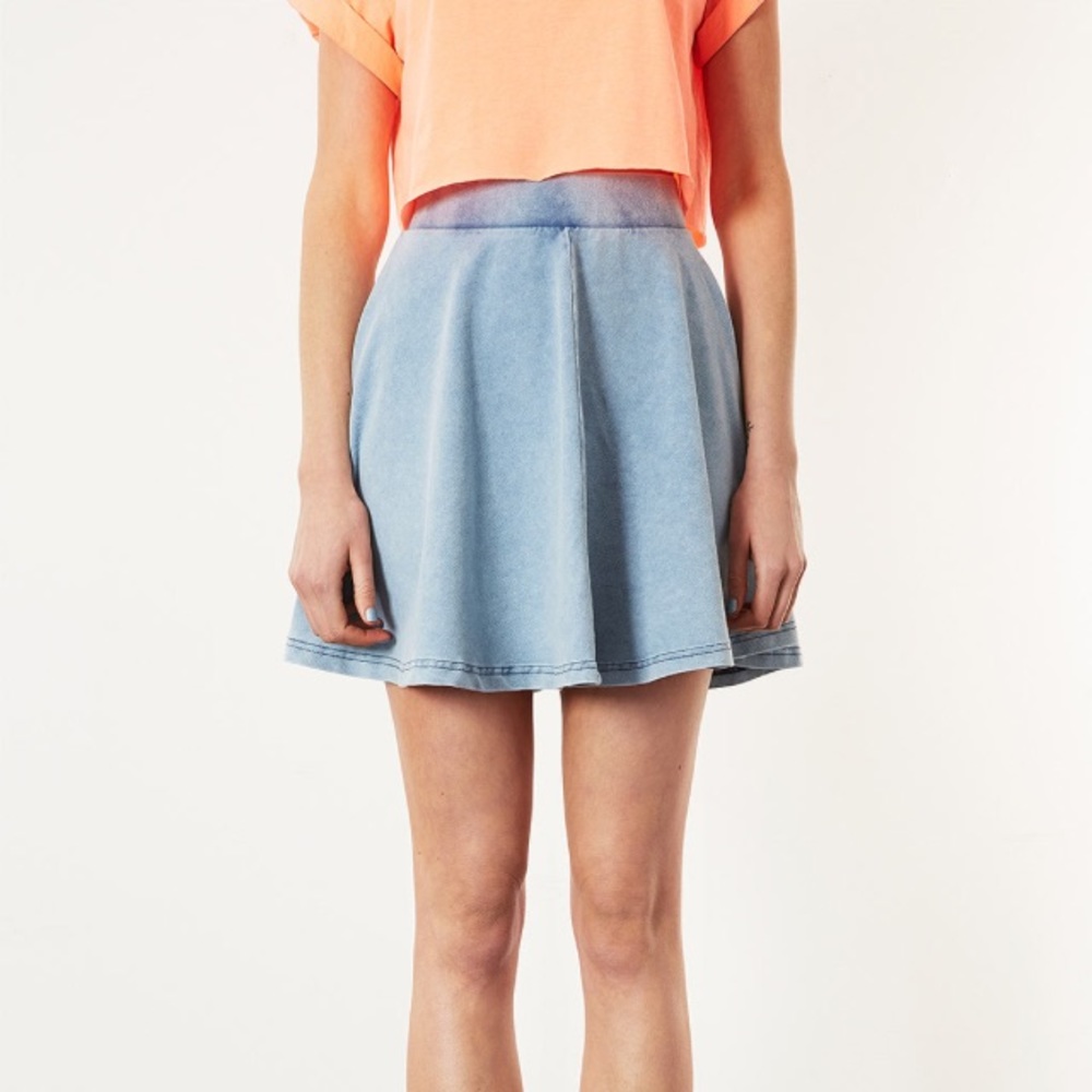 🌈 Topshop Denim Petite Skater Skirt (Size 2) 🌈