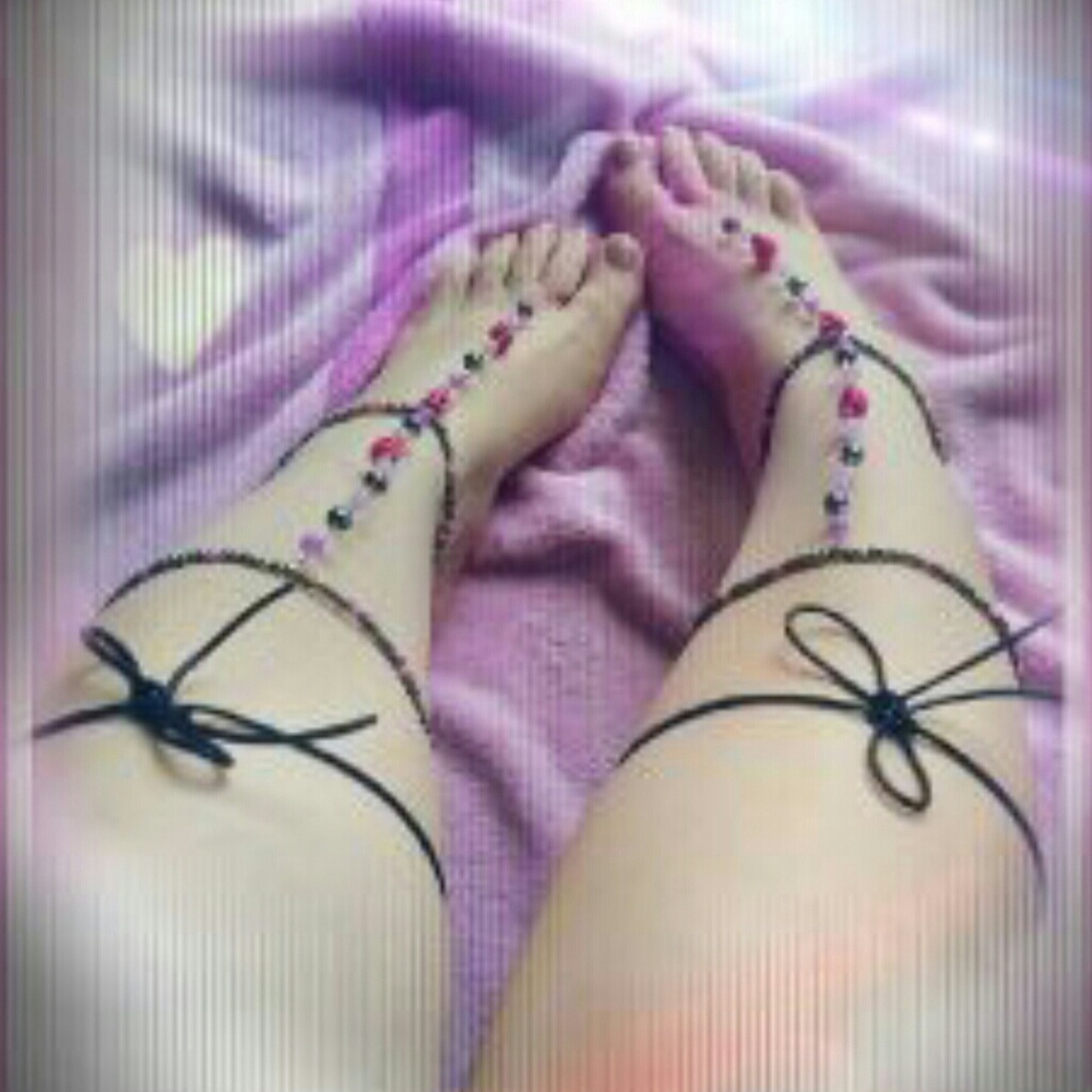 Knee high gladiator bare sandals