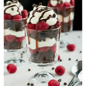 Meet your Posher, Bora