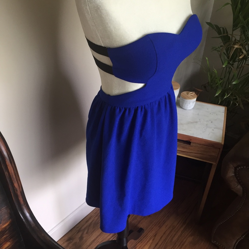 🎉 Ark & Co. Strapless Backless Dress - Picture 2 of 7