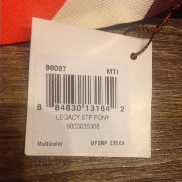 2 ᑕOᗩᑕᕼ scarves - Picture 2 of 2