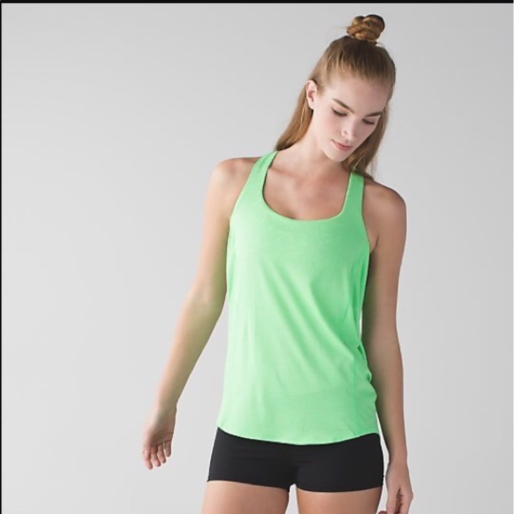 Lululemon free to be wild tank size 4
