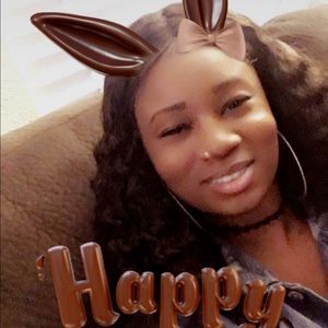 Meet your Posher, Nicole