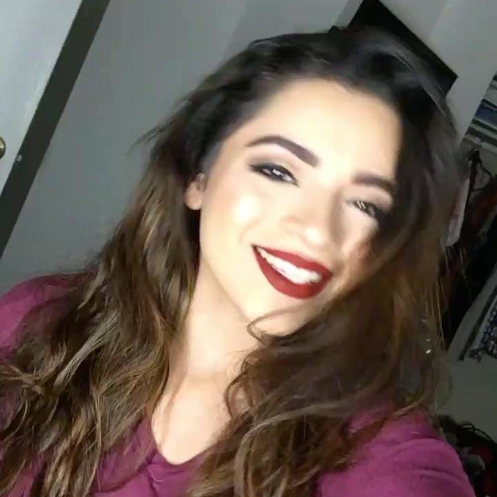 Meet your Posher, Rebecca