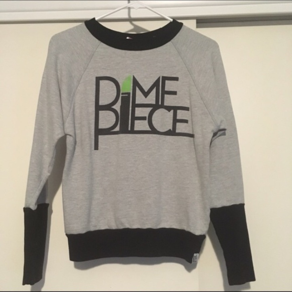Dimepiece sweatshirt size S