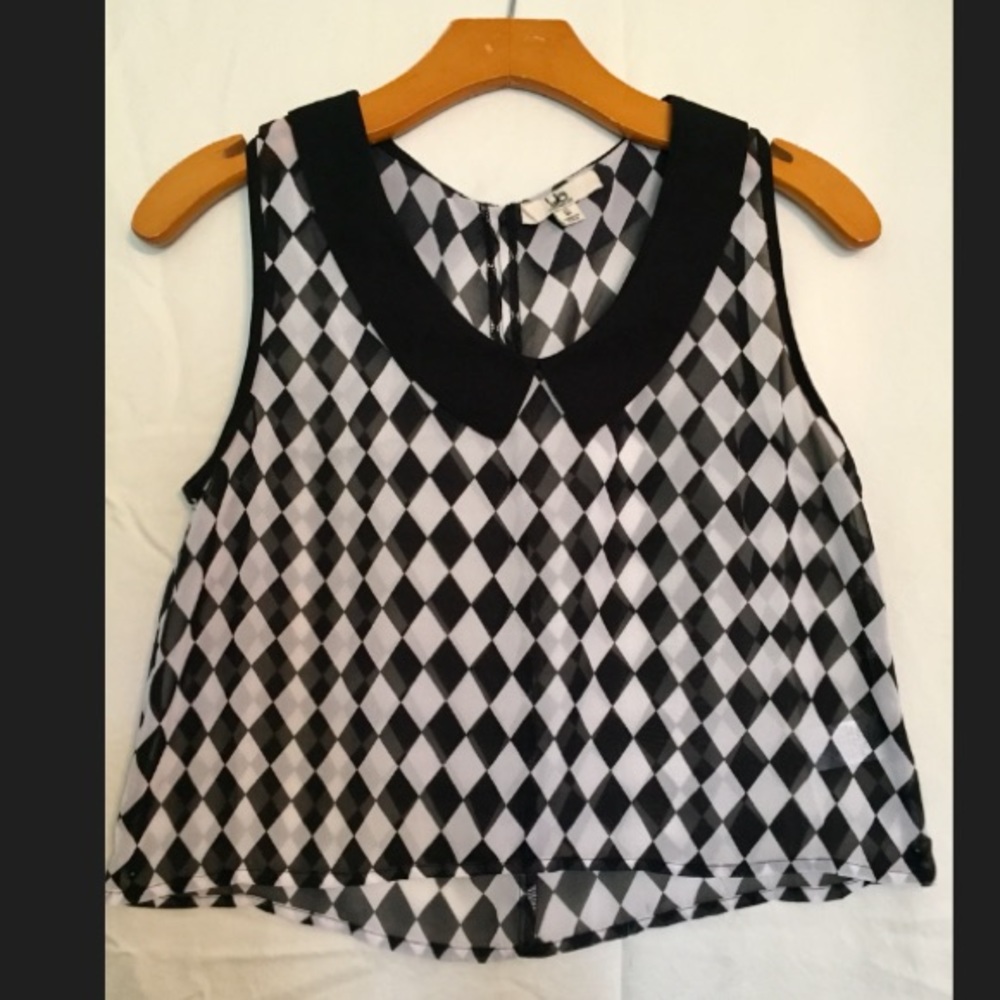 Women's Checkered Crop Top