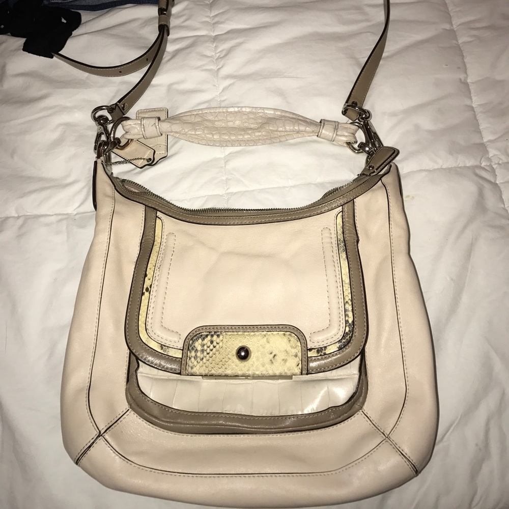 Coach shoulder/crossbody bag