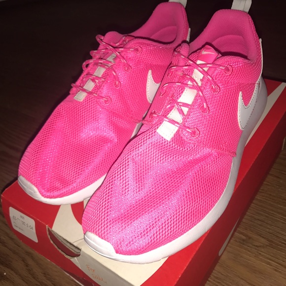 Pink roshe - Picture 2 of 4