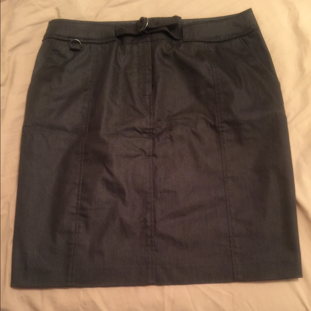Skirt  -  Semi A Line
