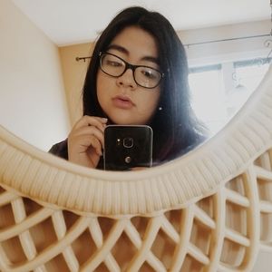 Meet your Posher, Nessa