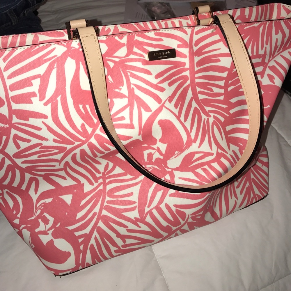 Kate Spade coral and white tote