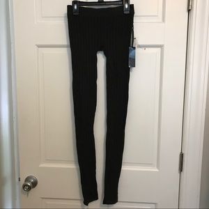 NWT Fylo medium charcoal grey leggings