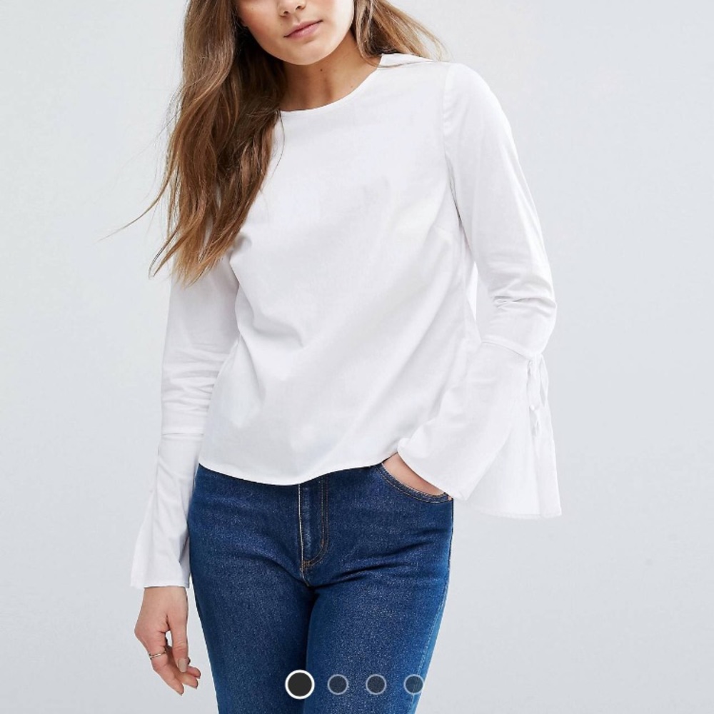 New look tie back flare sleeve top SOLD