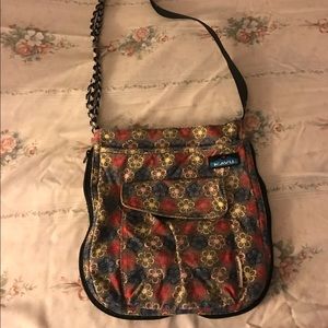 Kavu cross body bag