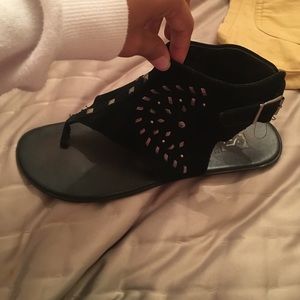 T strap sandals