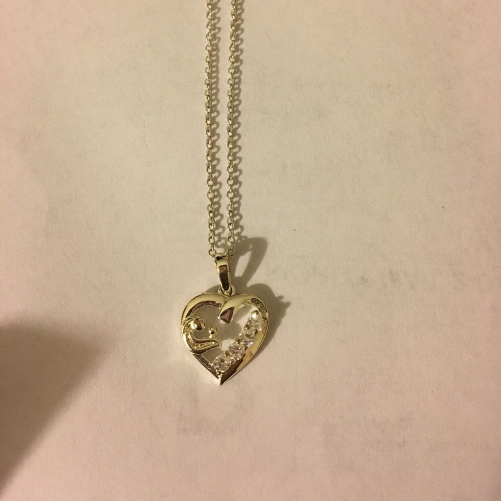 Elegant heart necklace