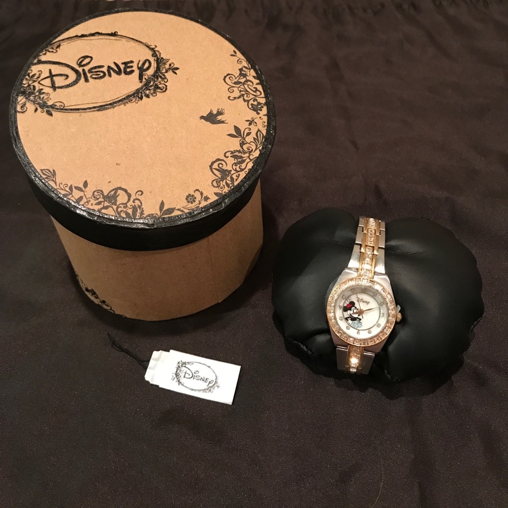 NWT Disney Minnie Mouse Watch