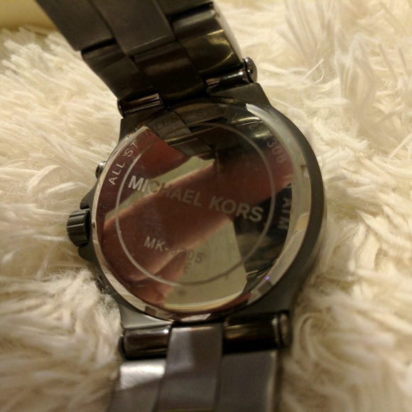 Michael Kors Watch - Picture 6 of 8