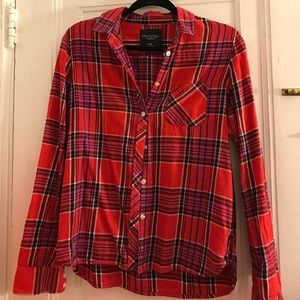 Red American Eagle flannel button down shirt