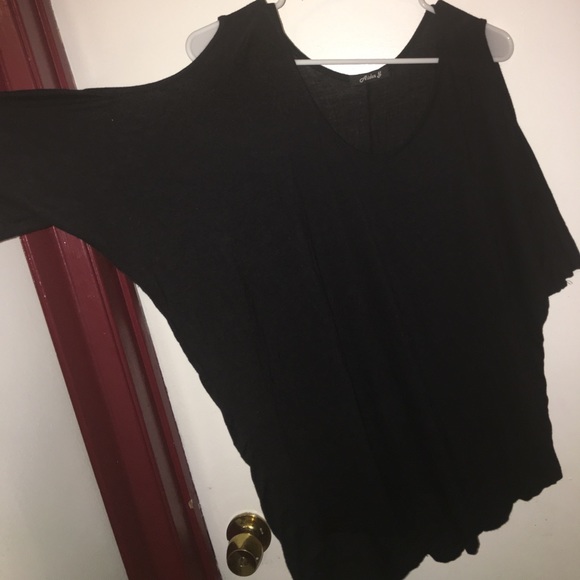 Black loose peek a boo sleeve blouse - Picture 3 of 3