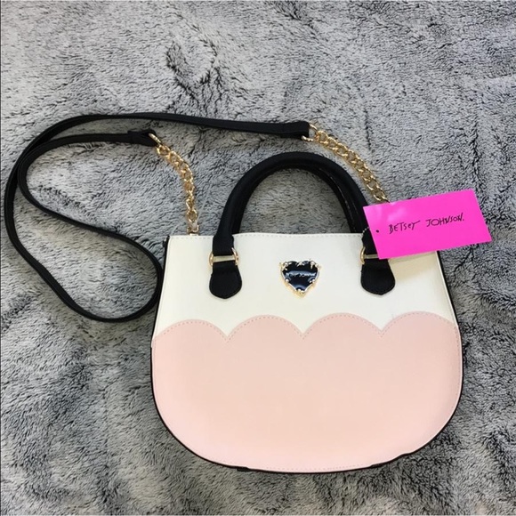 ❤️SOLD❤️ Betsey Johnson Cross body Purse - Picture 1 of 3