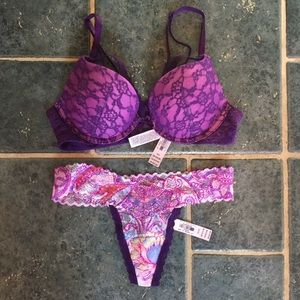 Victoria's Secret Bra/Thong Set