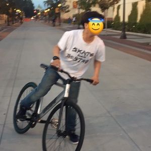 Meet your Posher, Alberto