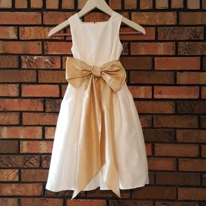 Watters&Watters flower girl dress. Girls size 6